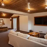 Hotel apartamentowy Camelot *