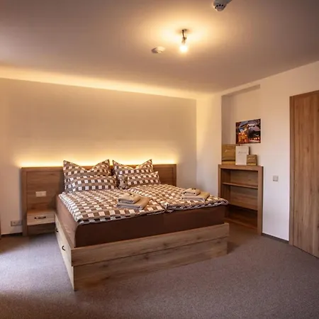 Camelot Aparthotel